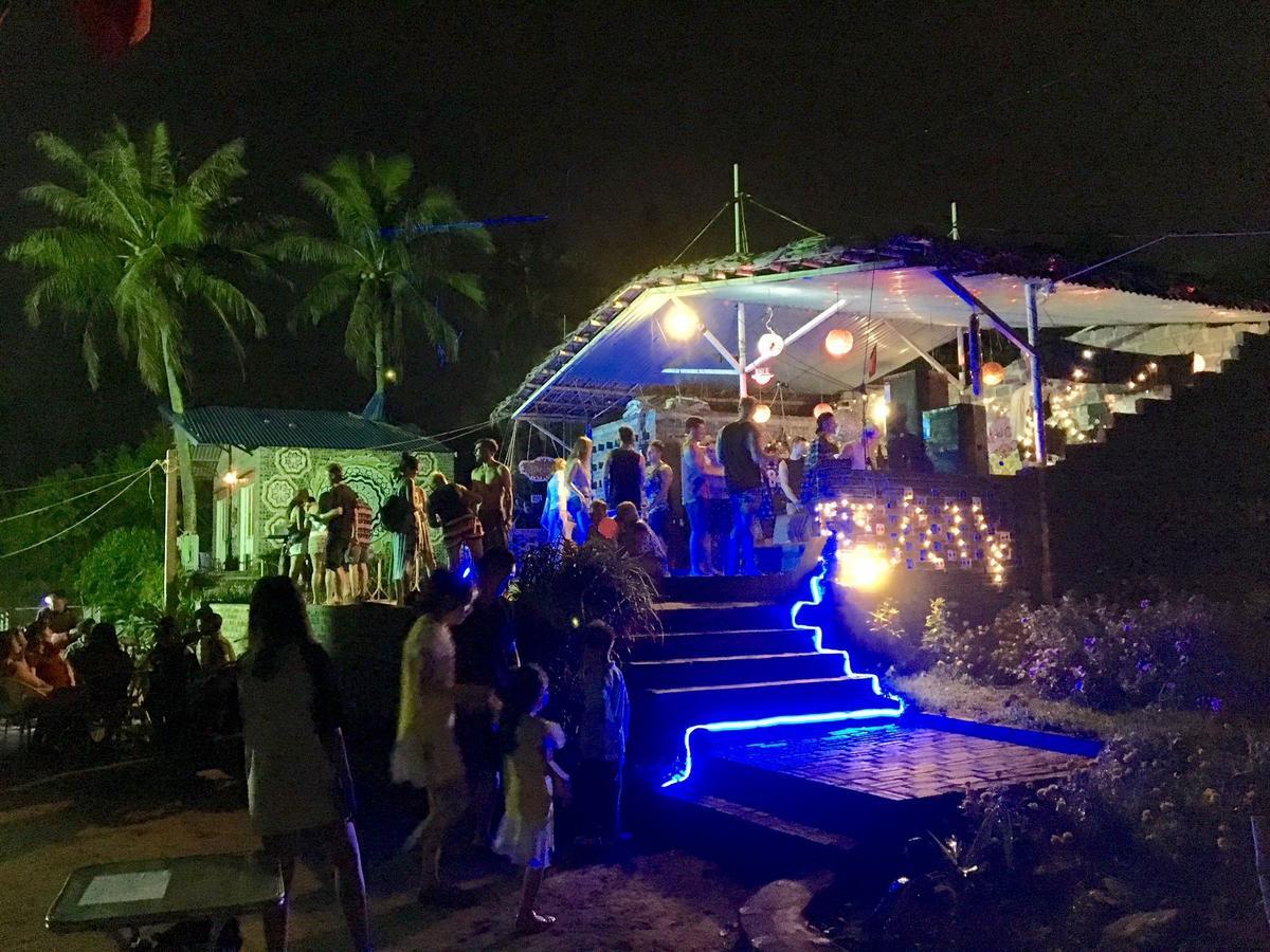 Woodstock Beach Camp Hien Hao ภายนอก รูปภาพ